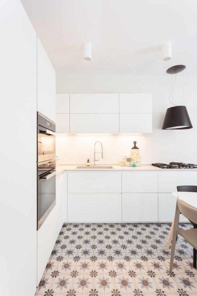 Peel and Stick Floor Tiles: The Rental-Friendly Makeover Worth Trying