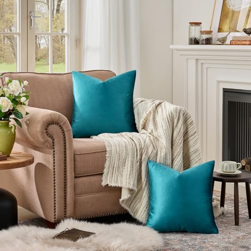 GIGIZAZA Teal Velvet Pillow Covers 20x20 Decorative Pillows Pack of 2 - Image 6