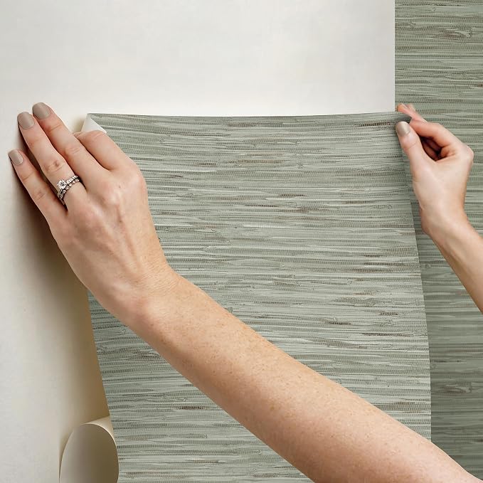 NuWallpaper Green Grassweave Peel and Stick Wallpaper, Textured Removable Wallpaper, 20.5 in x 18 ft - Image 7
