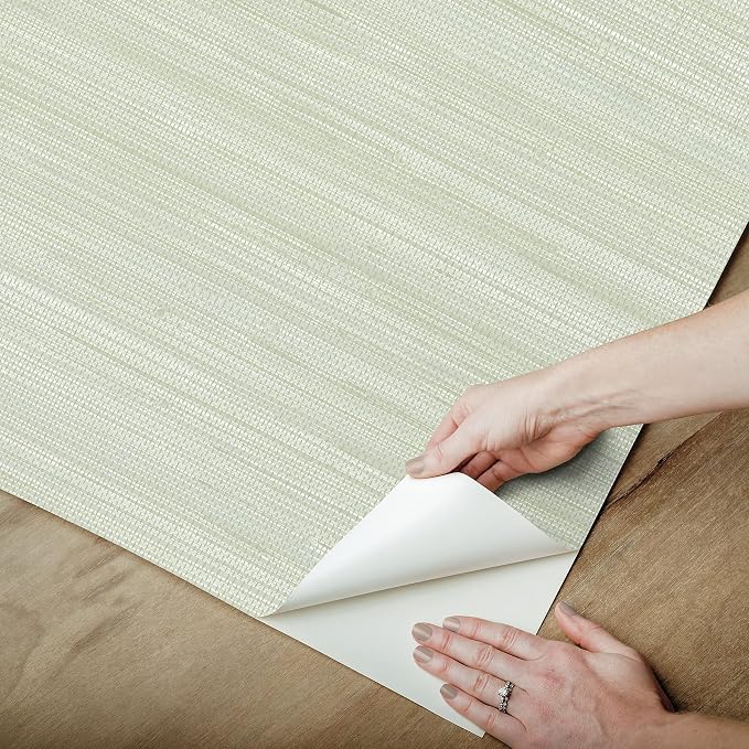 NuWallpaper x Society Social Green Classic Faux Grasscloth Peel & Stick Wallpaper, SSS6007 - Image 6